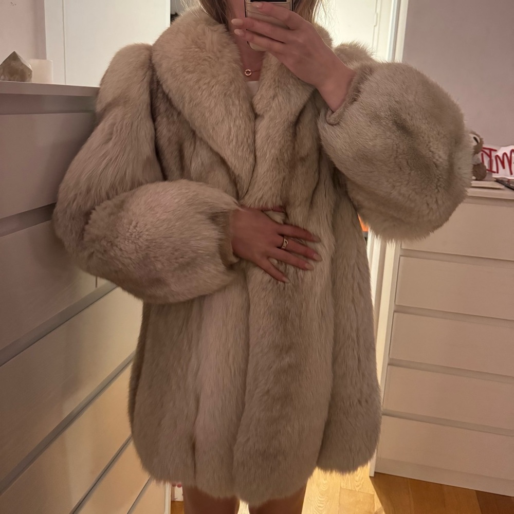 Cream White Fox Fur Coat size M